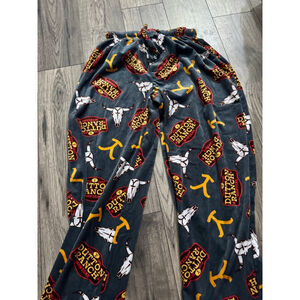 Yellowstone Men’s Dutton Ranch - Buttery Soft, 100% Polyester Size Medium